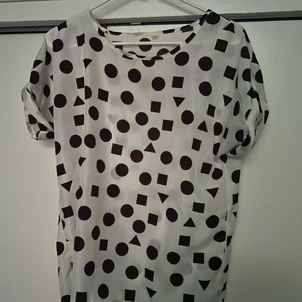 Black and White Geometric Print Women's Top